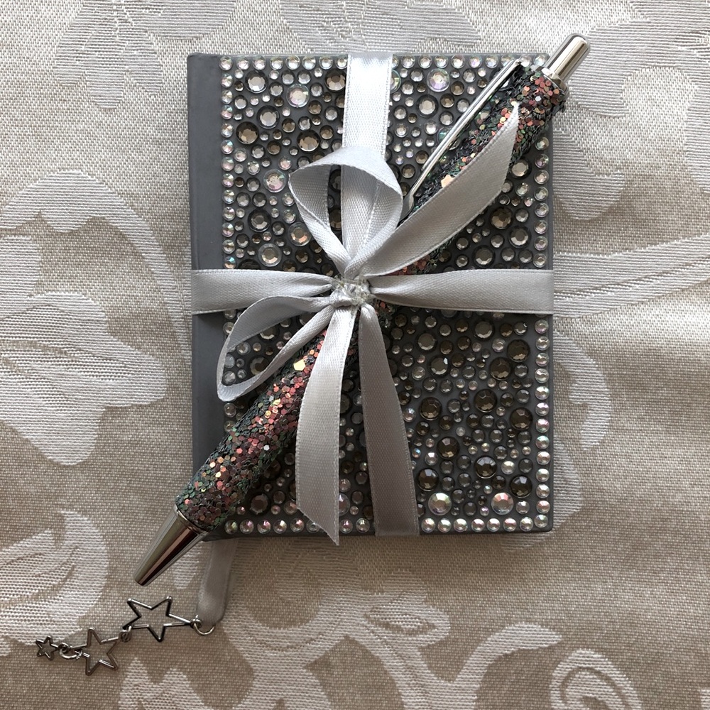 NWT Rhinestone-Covered Notebook & Glitter-Covered Pen Set
